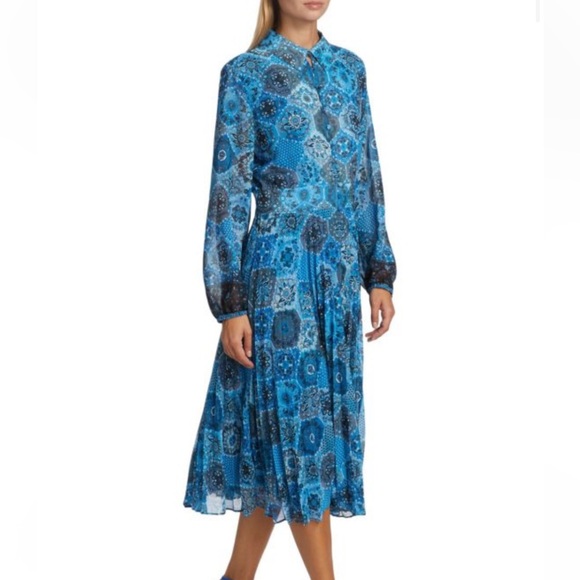 NWT Elie Tahari Camila Pleated Floral Patchwork Print Chiffon Dress Size 4 Blue - Picture 1 of 12